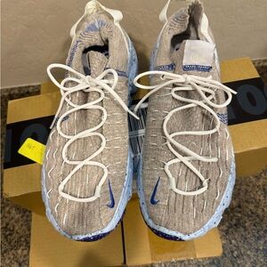 Men’s Nike Space Hippie 04 Athletic Shoes Sail/Astronomy Blue. 9.5 Never worn